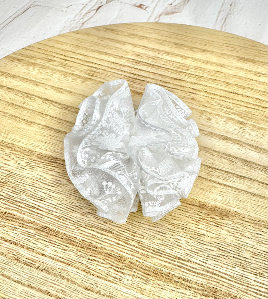 2” Diana Ruffle Ball
