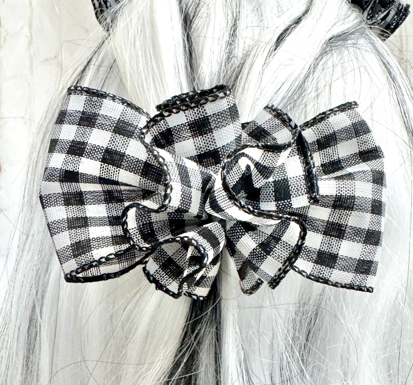 3.5” Betsy Bow with Ruffle