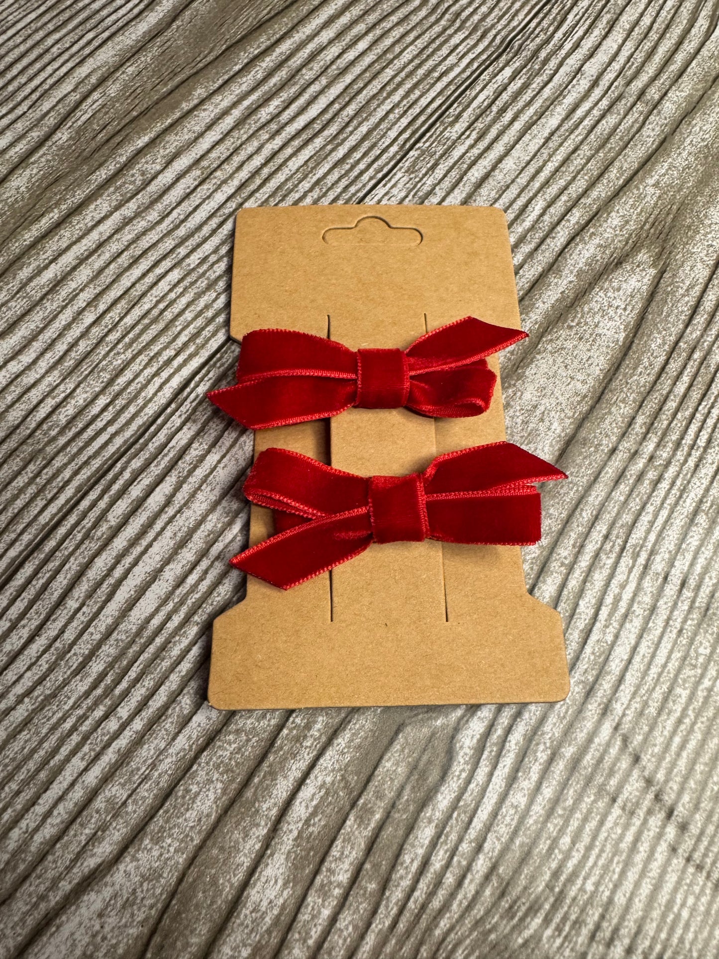 2” Classic Velvet Bow