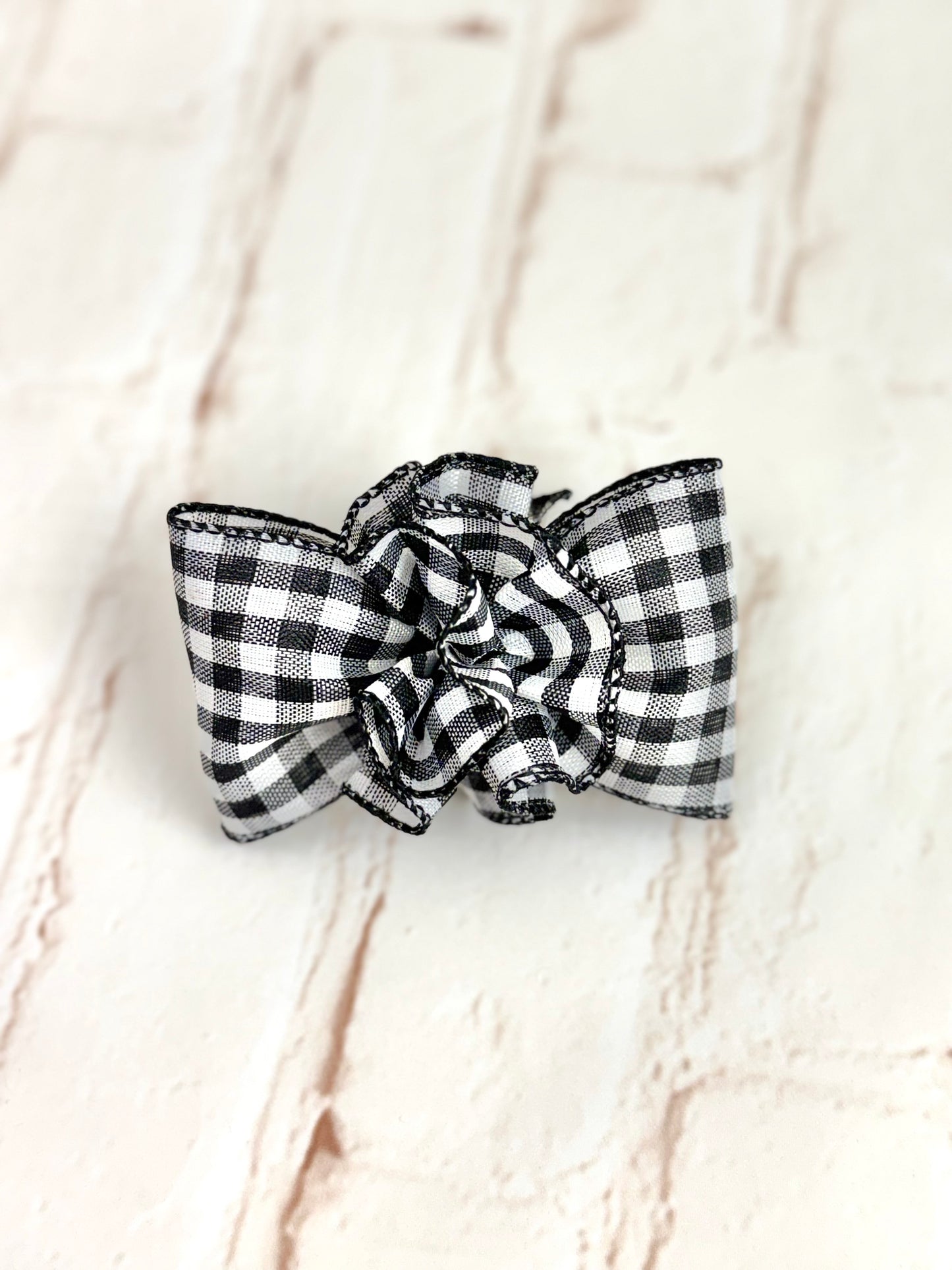 3.5” Betsy Bow with Ruffle