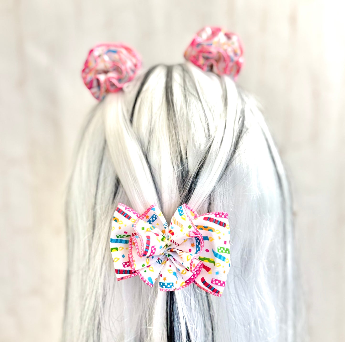 3.5” Birthday Bow with Ruffle