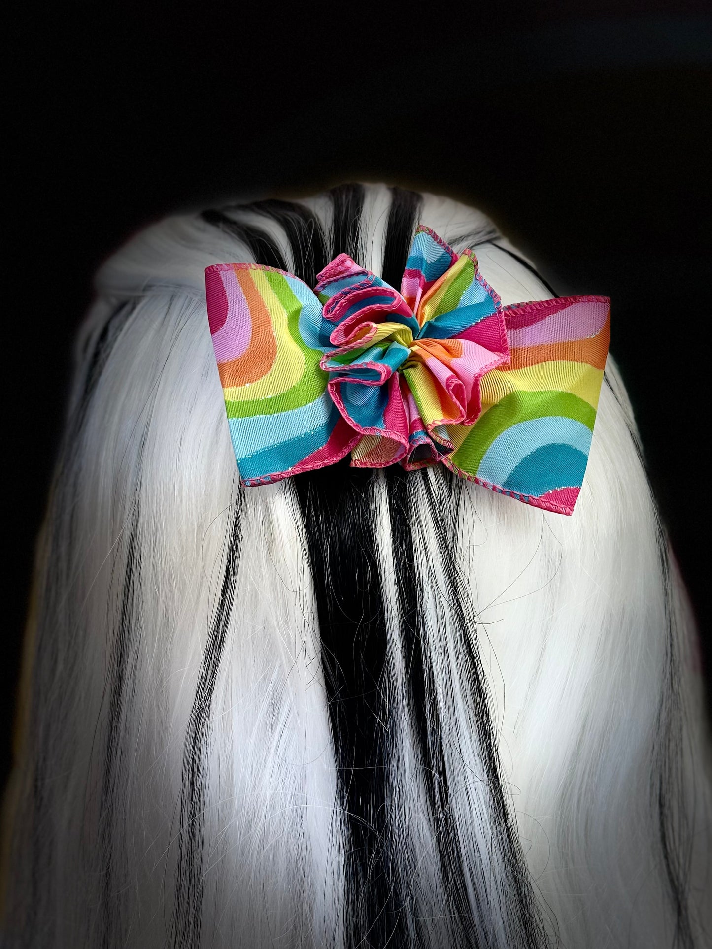 4.5” 70's Bow with Ruffle Ball