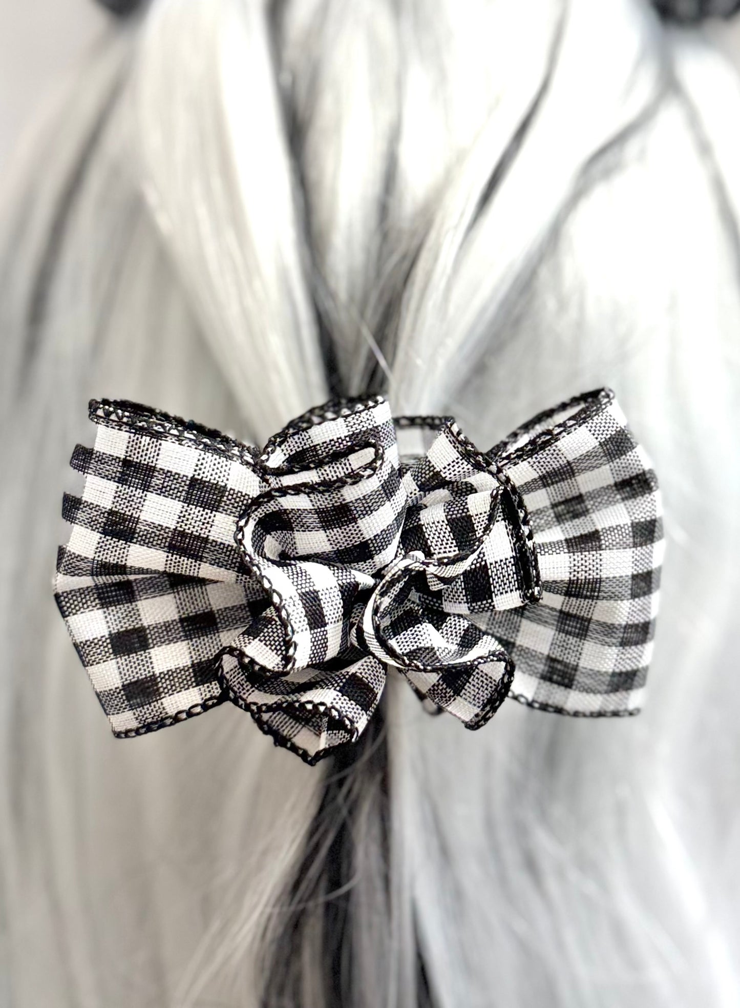 3.5” Betsy Bow with Ruffle