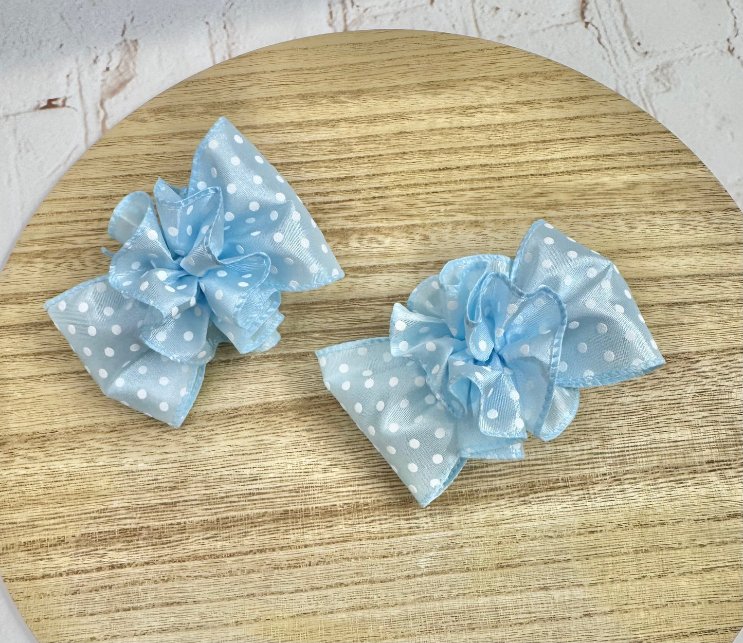 3.5” Icey Polka Dot Bow with Ruffle