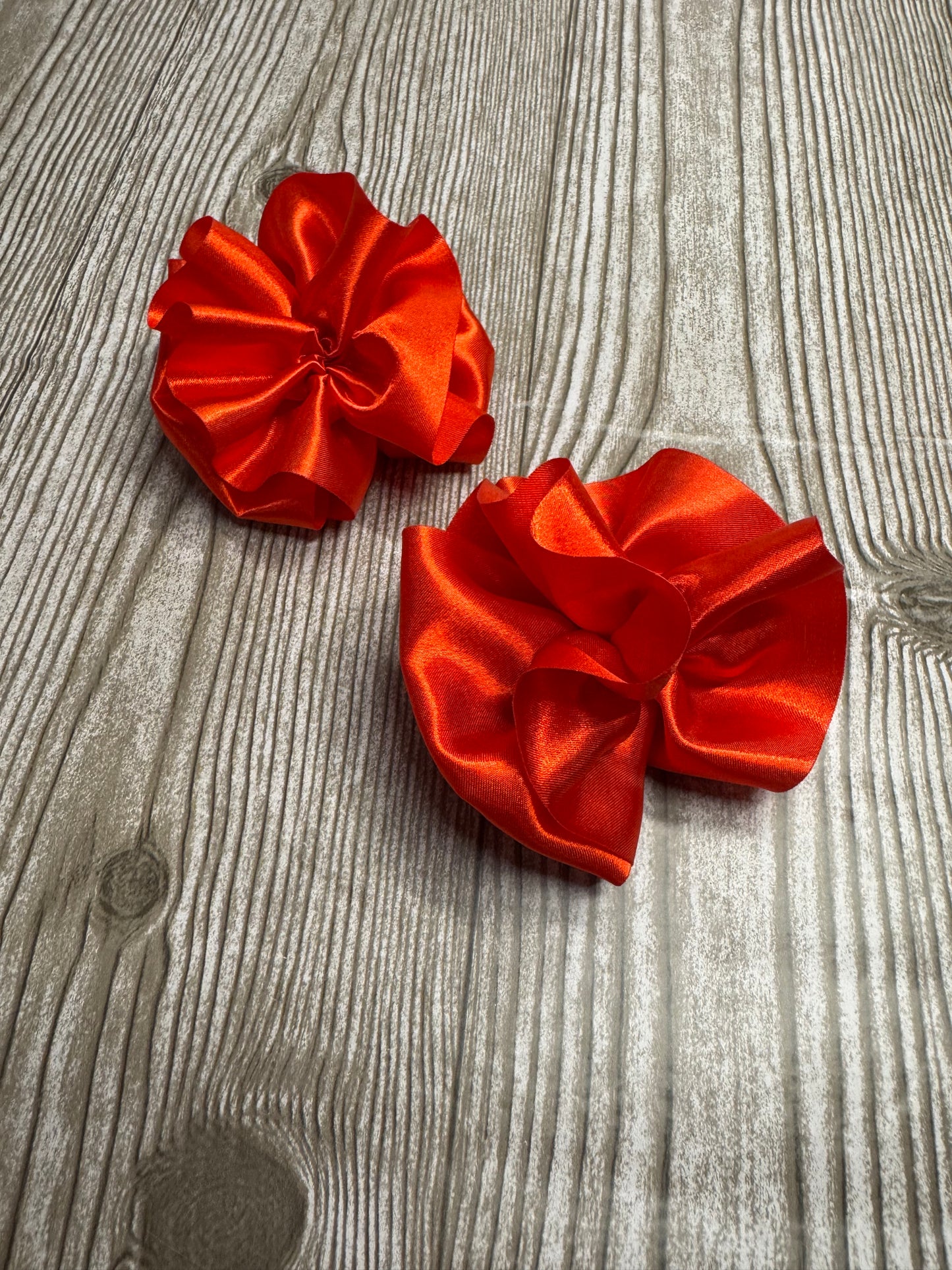 3” Rosetta Ruffle Ball