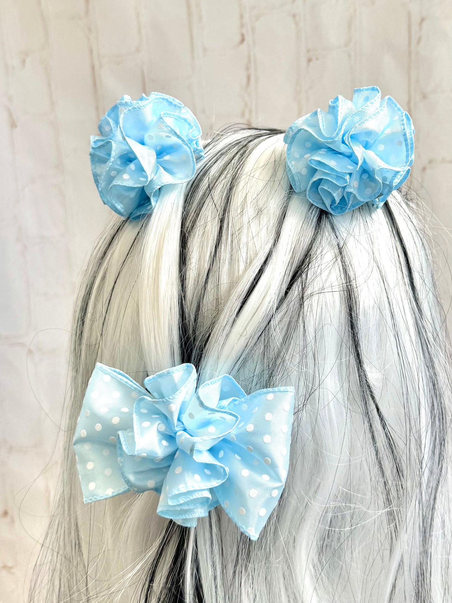 3.5” Icey Polka Dot Bow with Ruffle