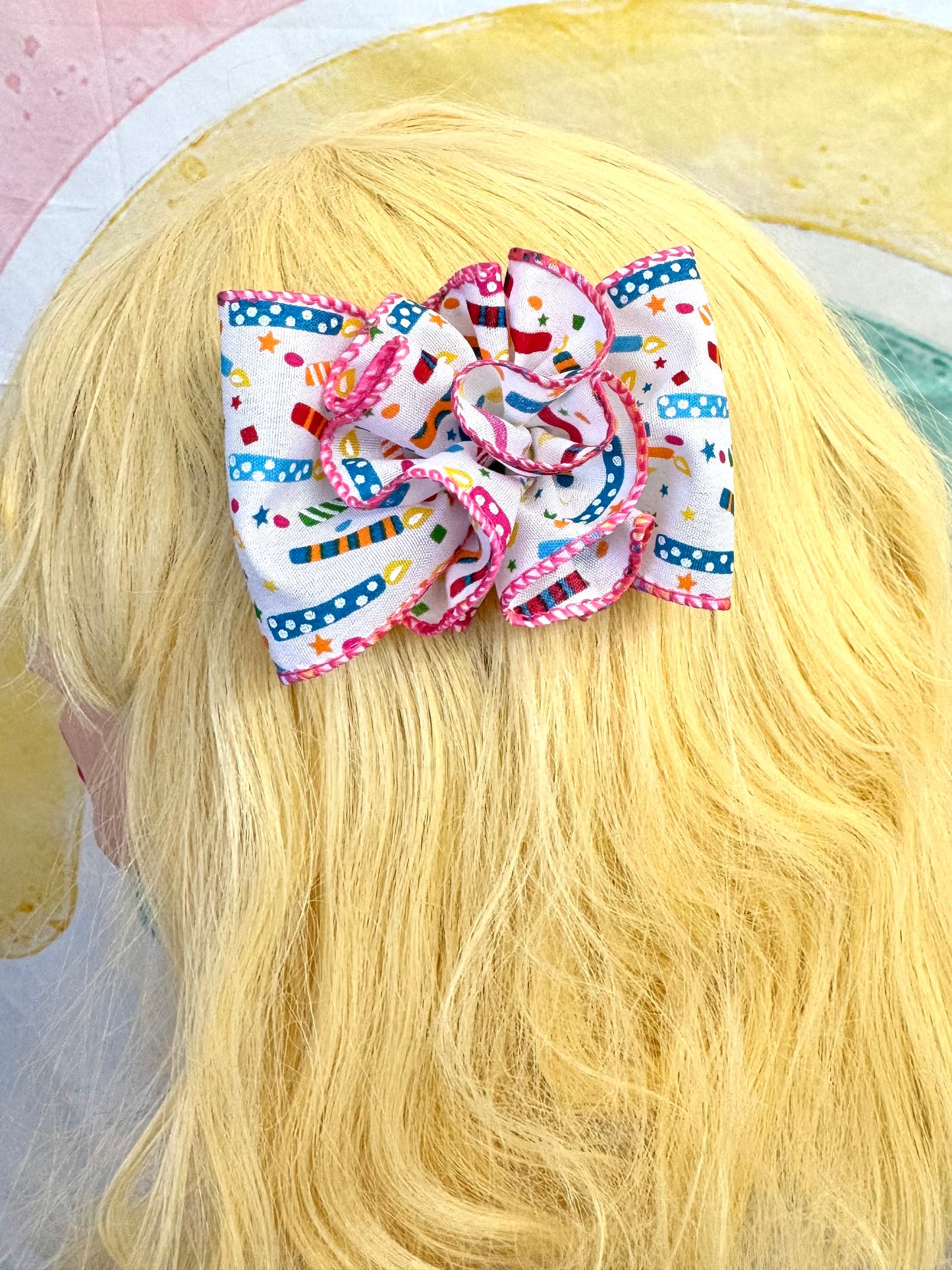 3.5” Birthday Bow with Ruffle