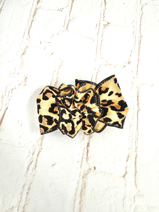 3.5” Leopard Bow with Ruffle