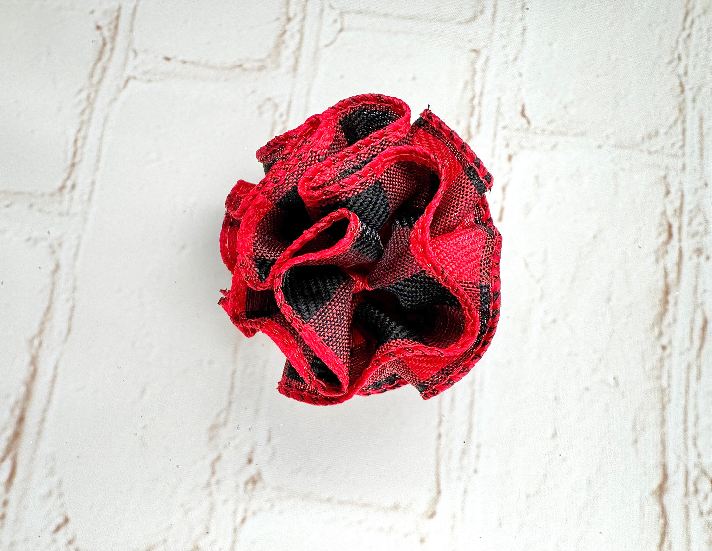 2” Joe Ruffle Ball