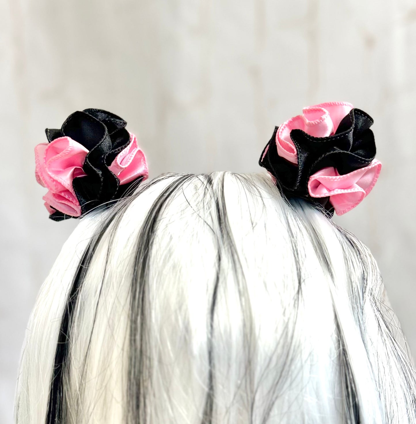 2” Lady Bird Ruffle Ball