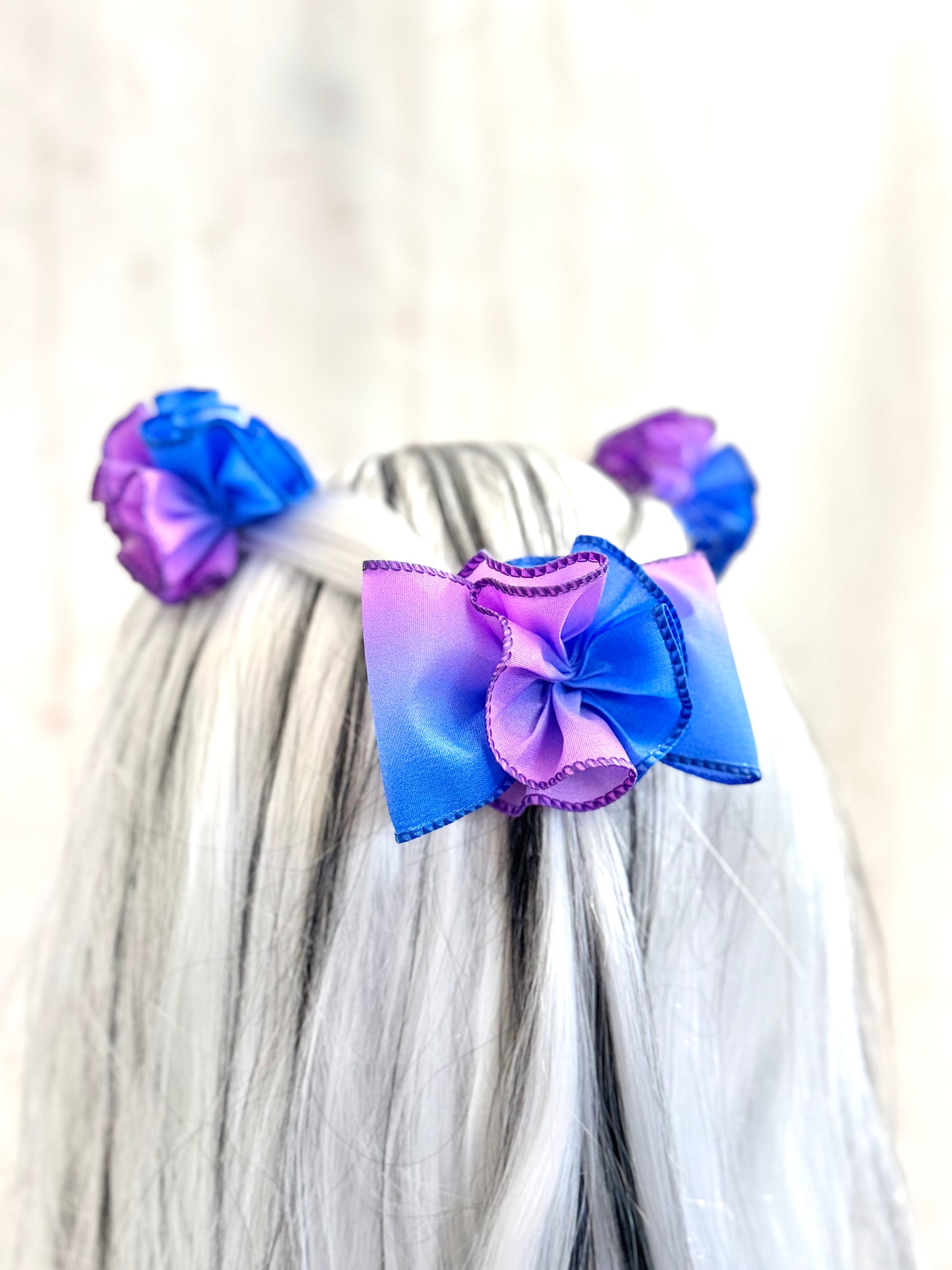 2” Ombré Ruffle Ball