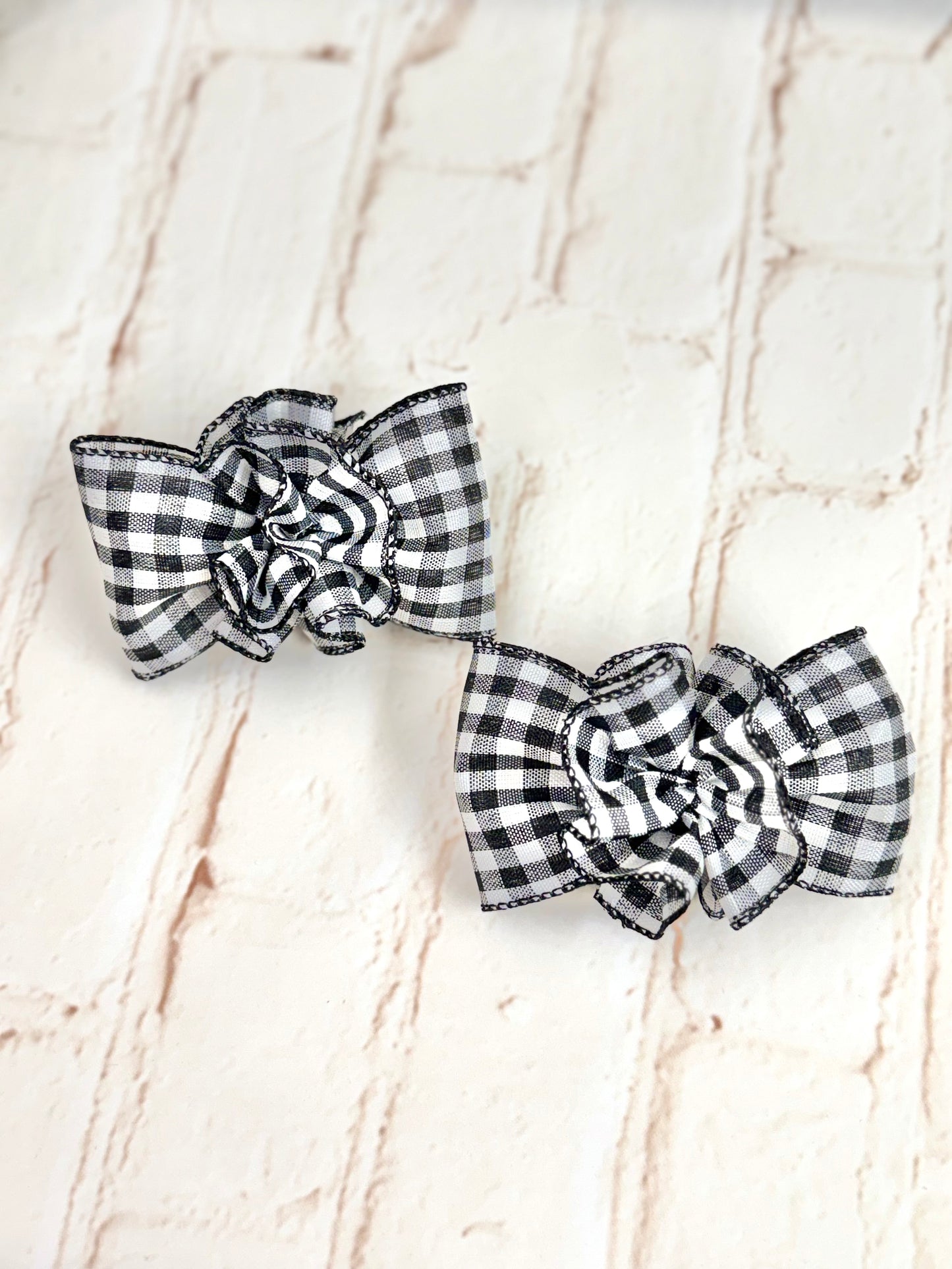 3.5” Betsy Bow with Ruffle