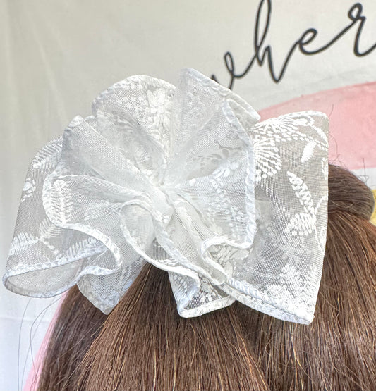 3.5” Diana Bow with Ruffle