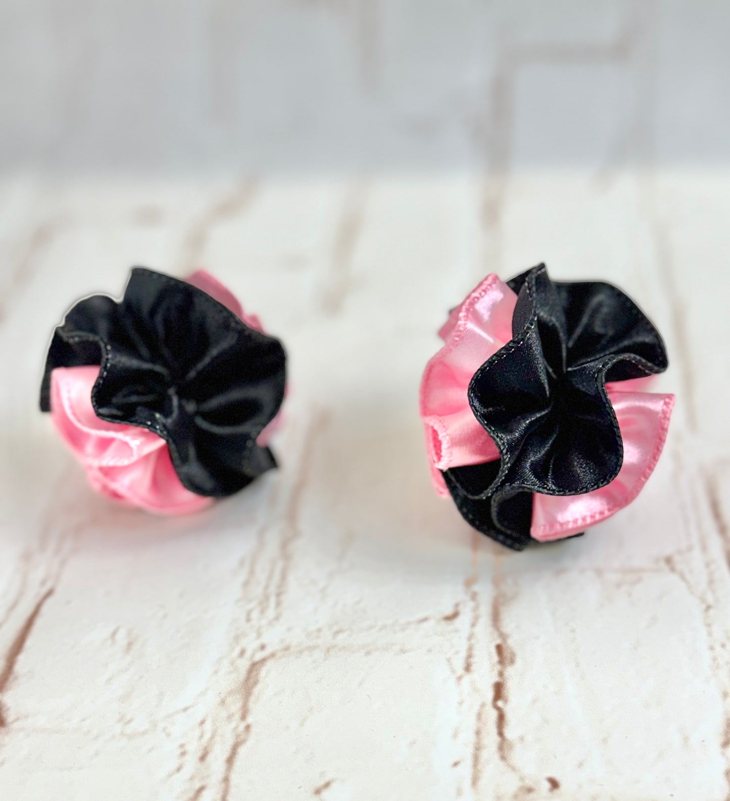 2” Lady Bird Ruffle Ball