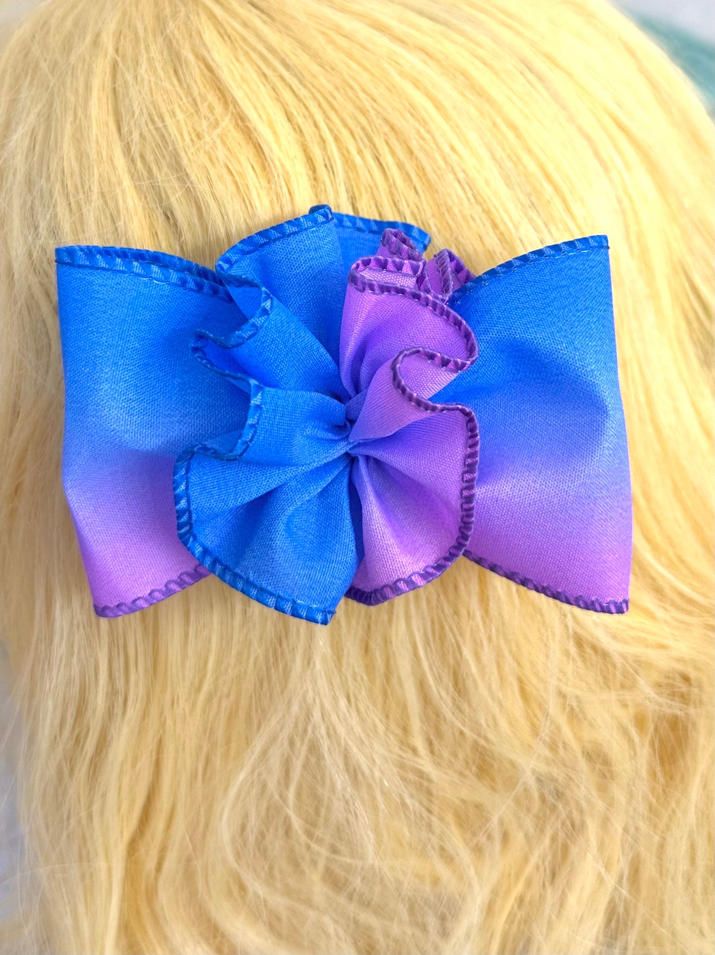 3.5” Blueberry Ombré Bow with Ruffle