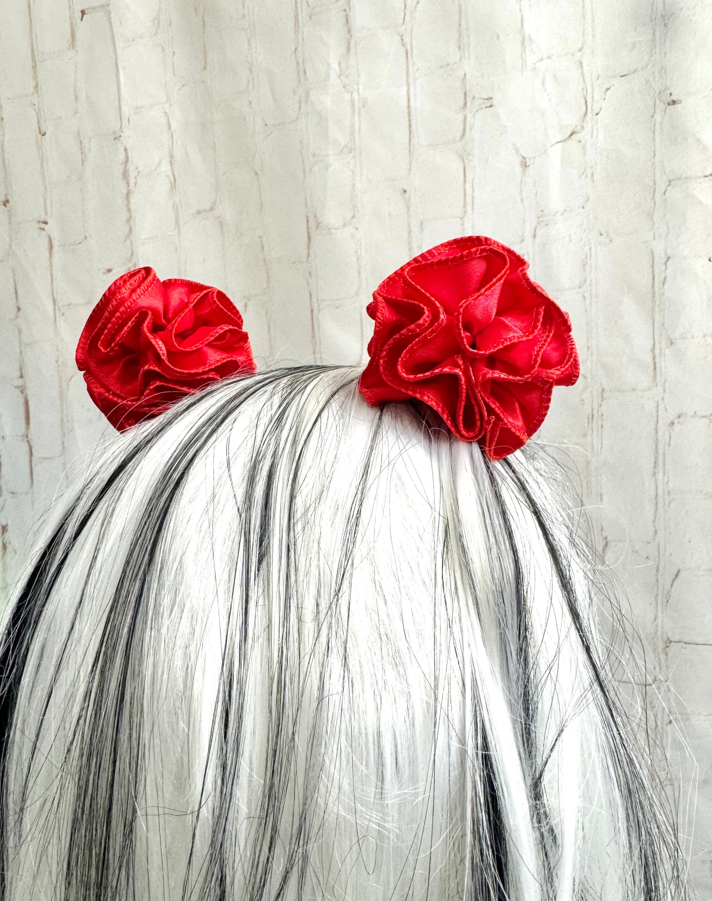 2” Ruby Ruffle Ball