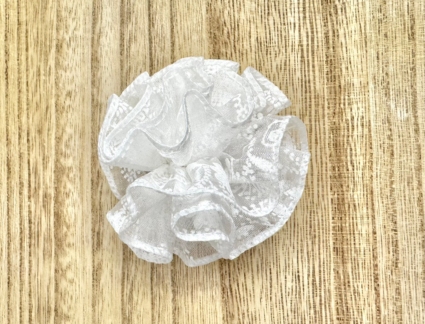 2” Diana Ruffle Ball