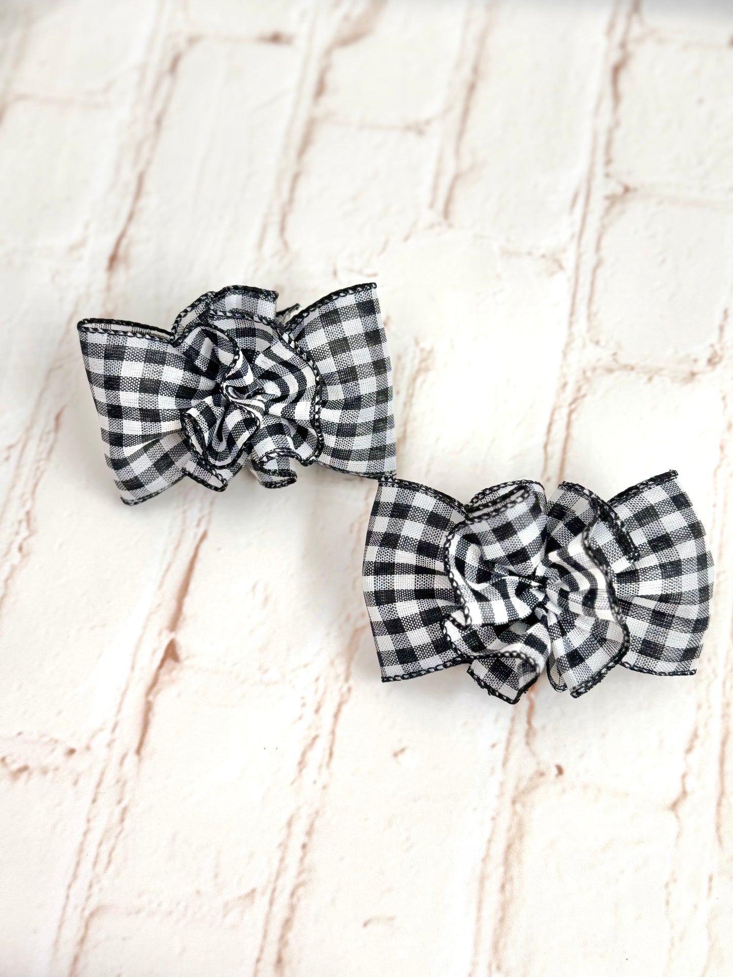 3.5” Betsy Bow with Ruffle