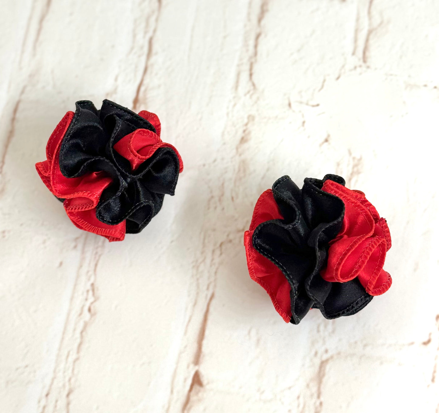 2” Harlequin Ruffle Ball